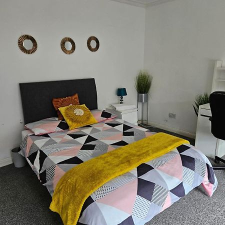 Double Room Close To Headingley Stadium Лидс Экстерьер фото