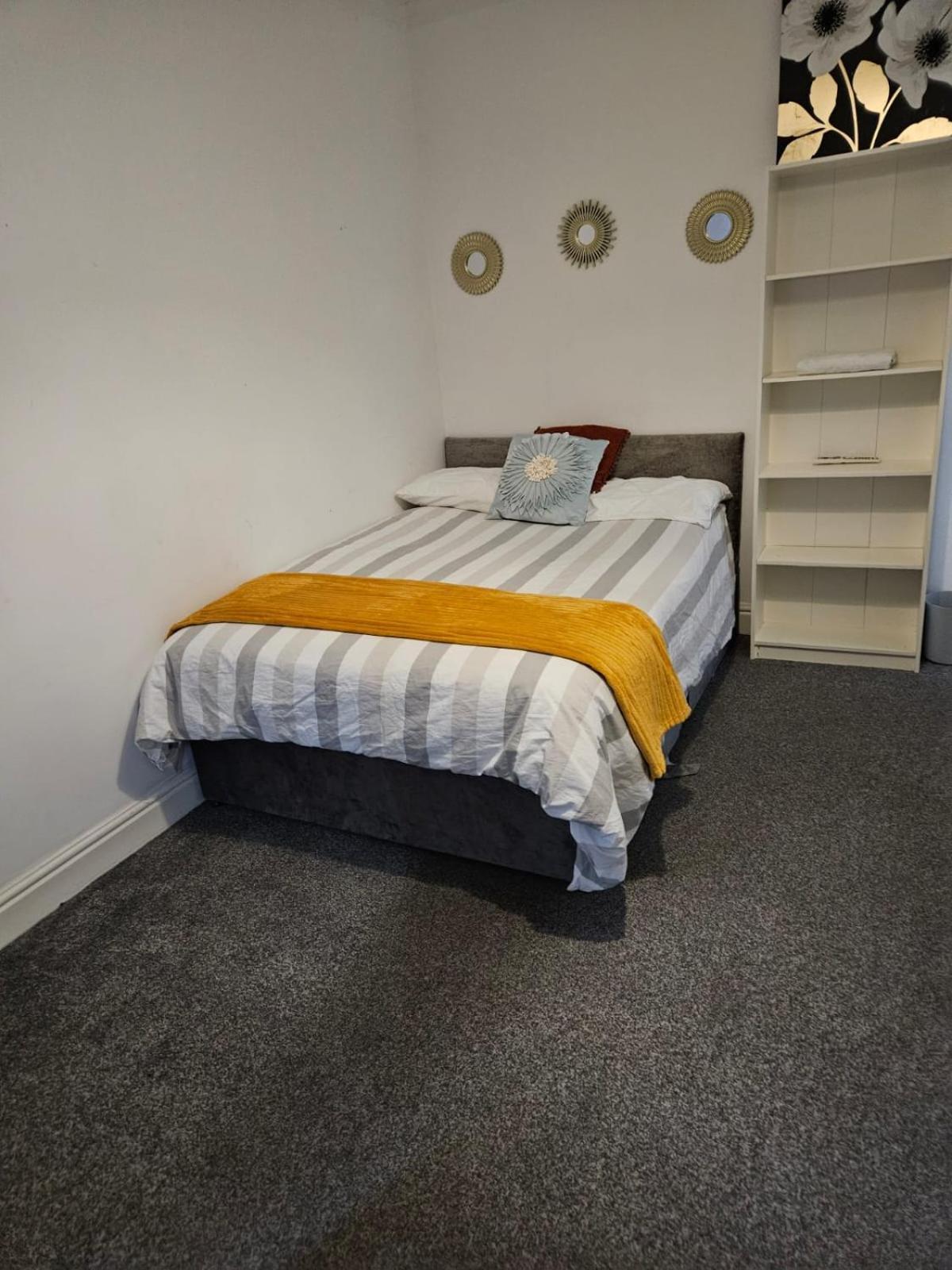 Double Room Close To Headingley Stadium Лидс Экстерьер фото